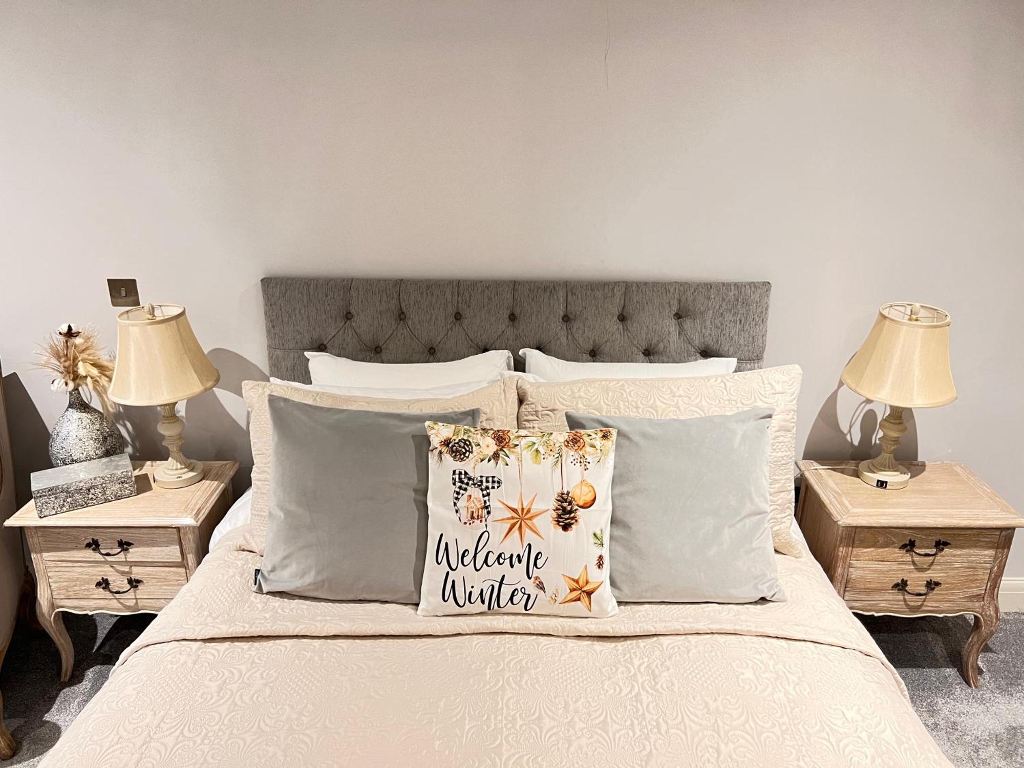 Casa de férias Spacious Quiet 4bedrooms 6beds House With Private Garage 5min Walk To Paddington Station Londres